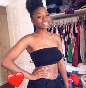 Meet your Posher, Leah